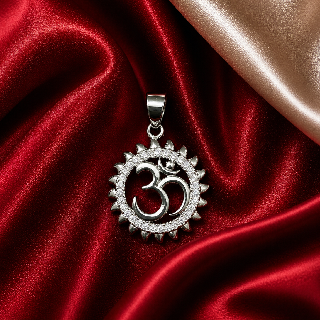 OM Pendent in 925 Silver with American Diamonds SGP09