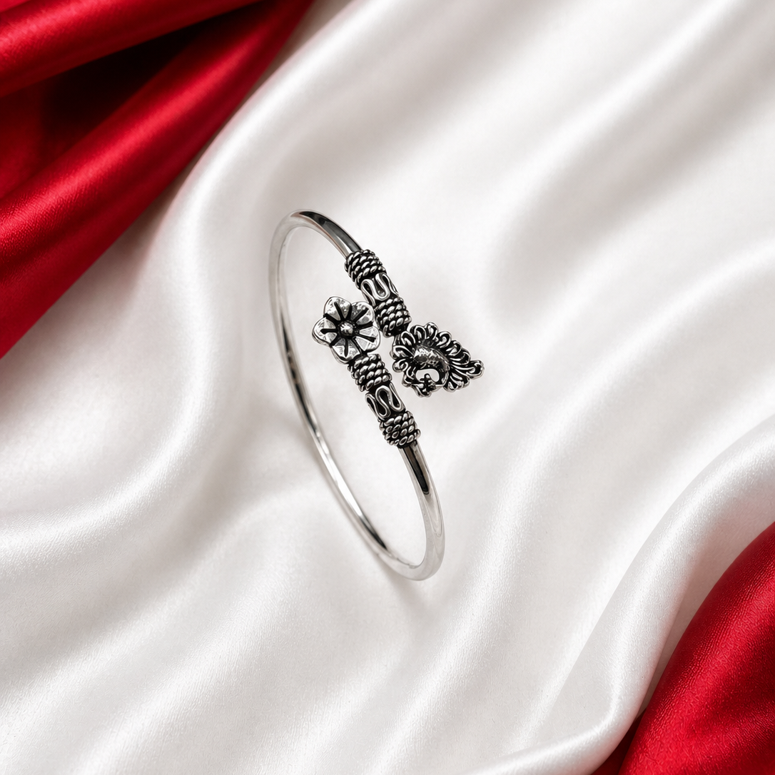 Women Peacock floral Open Bangle (Kada) 925 Silver Bracelet WOB02