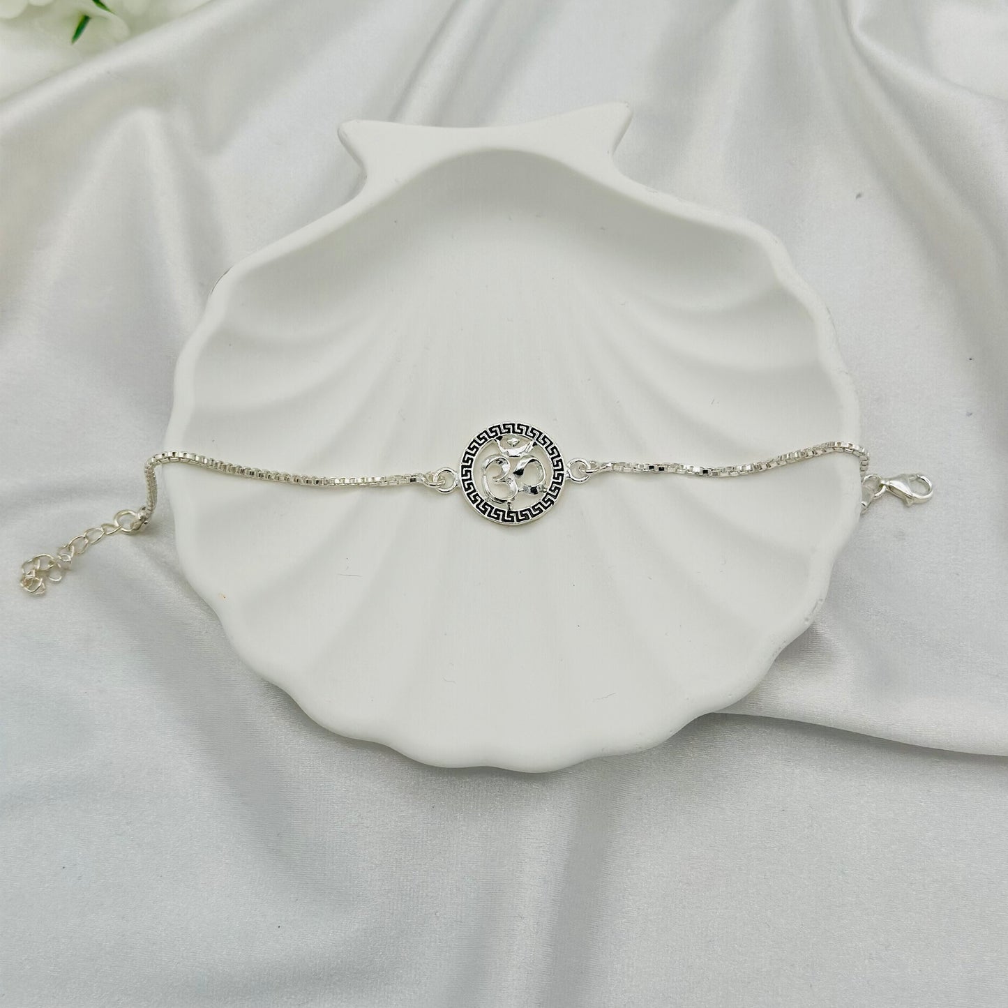 OM 925 Silver Rakhi MRI20