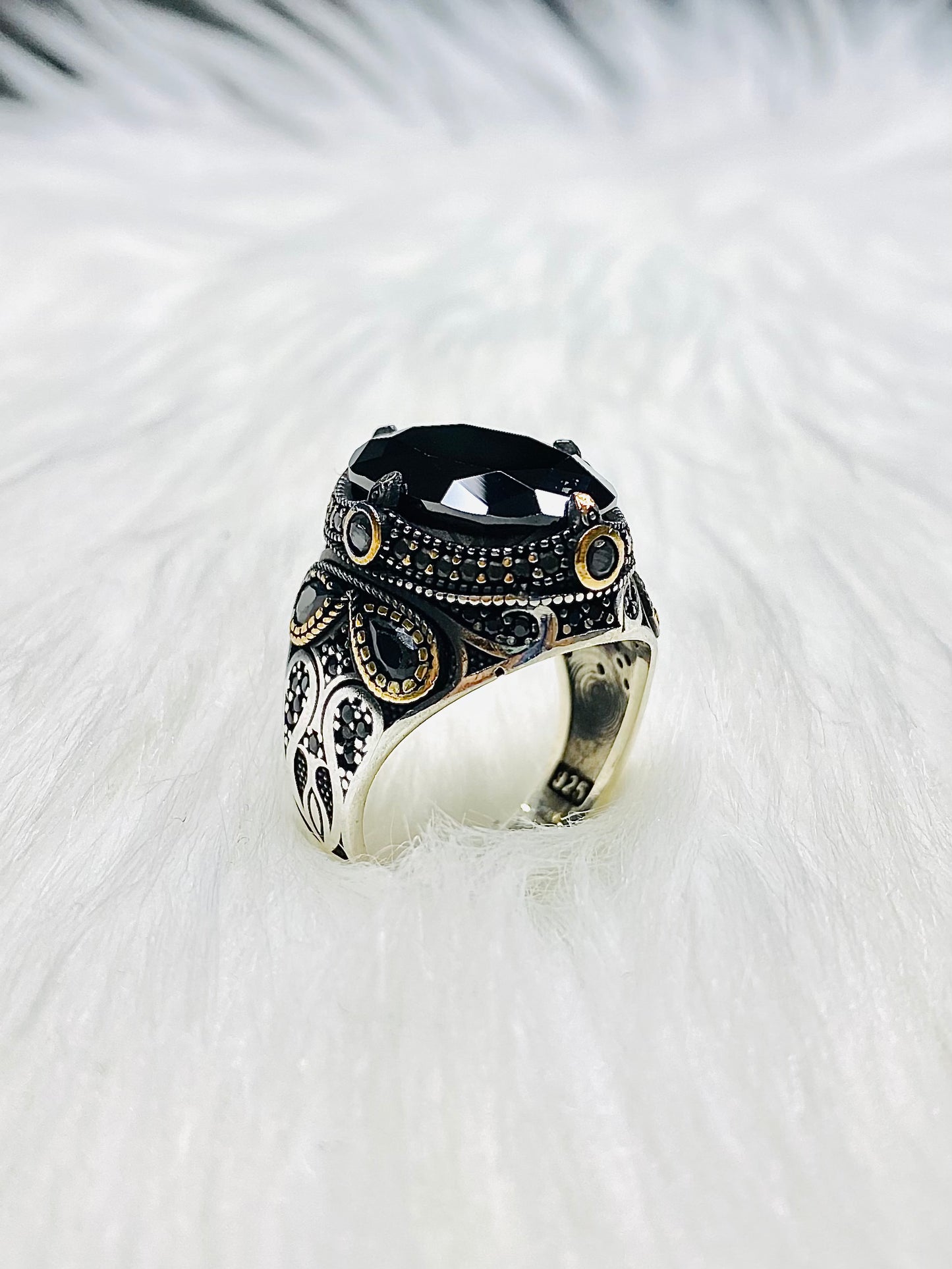 Mens Oval Onyx Turkish Silver Ring MRB05