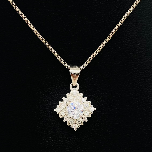 Square Solitare Silver Necklace WNI19