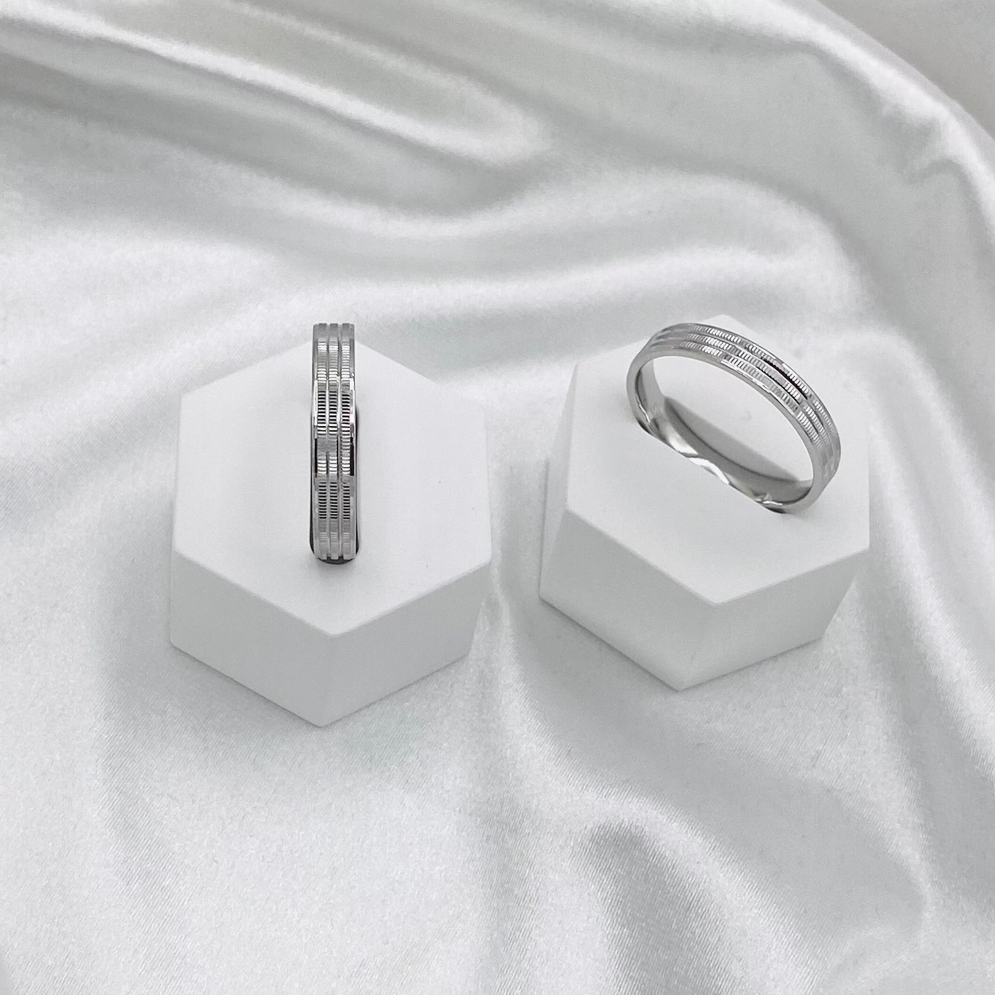 Unisex Striped Cut Silver Ring Band UR08