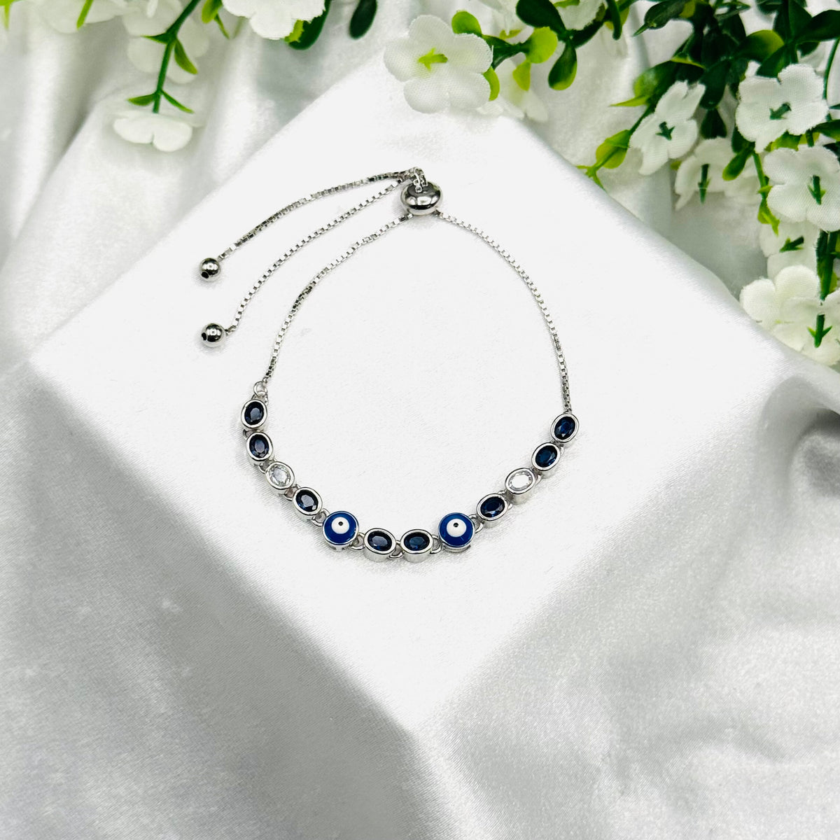 Blue Evil Eye Adjustable Bracelet In 925 Silver WBE11