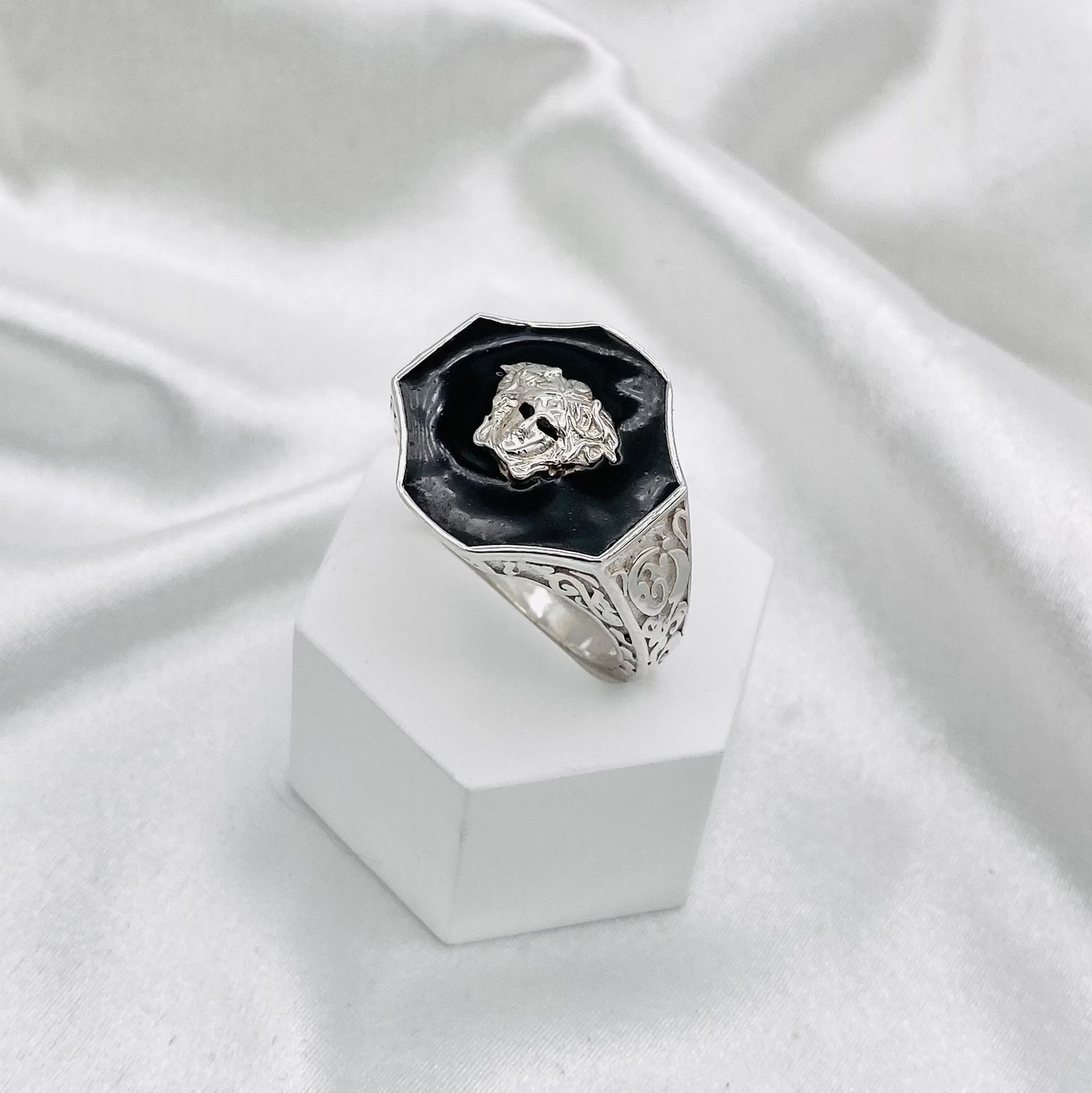 Mens Medusa Lion Octagon Ring MRB13