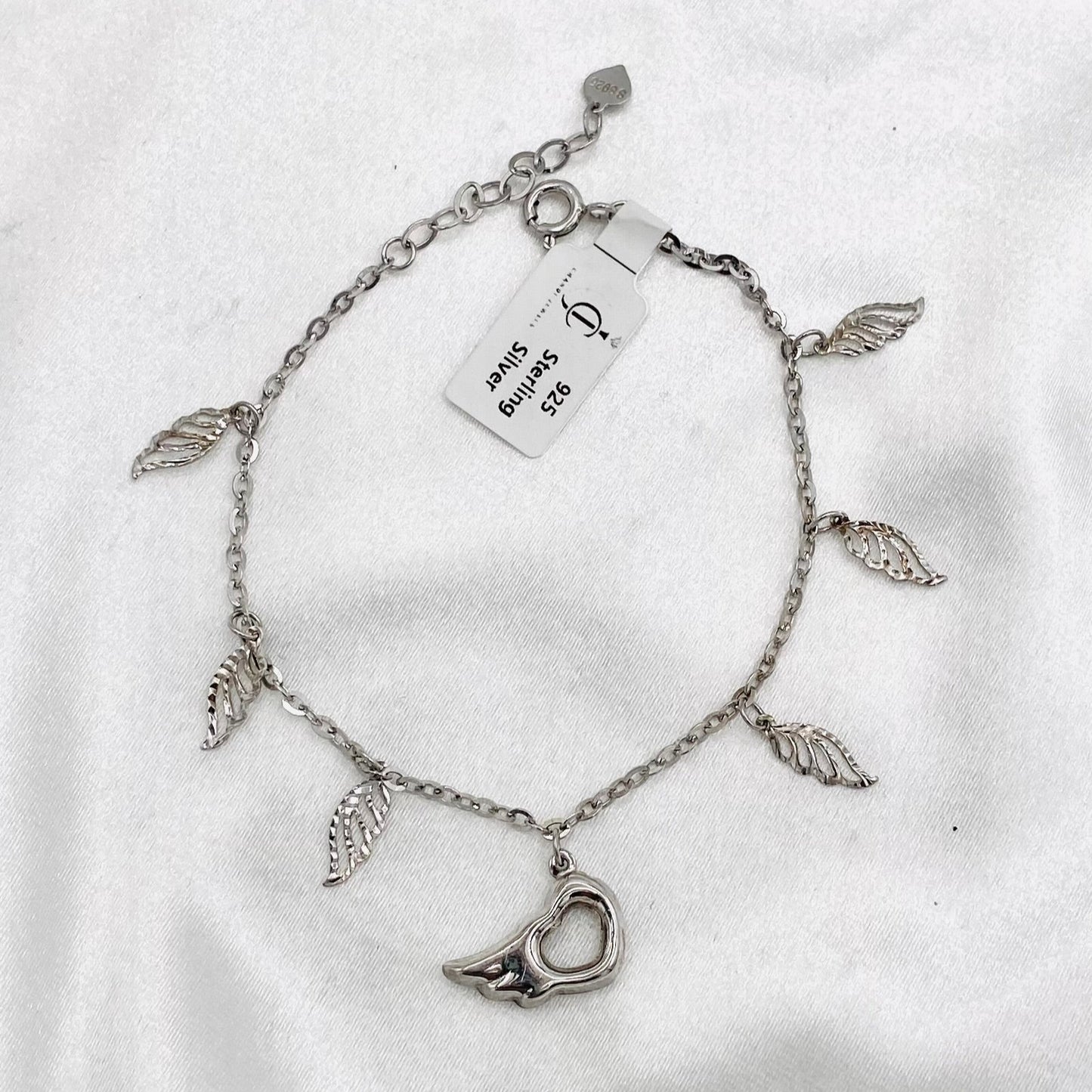 WBI08 Italian Silver Flying Heart Charms Bracelet For Women