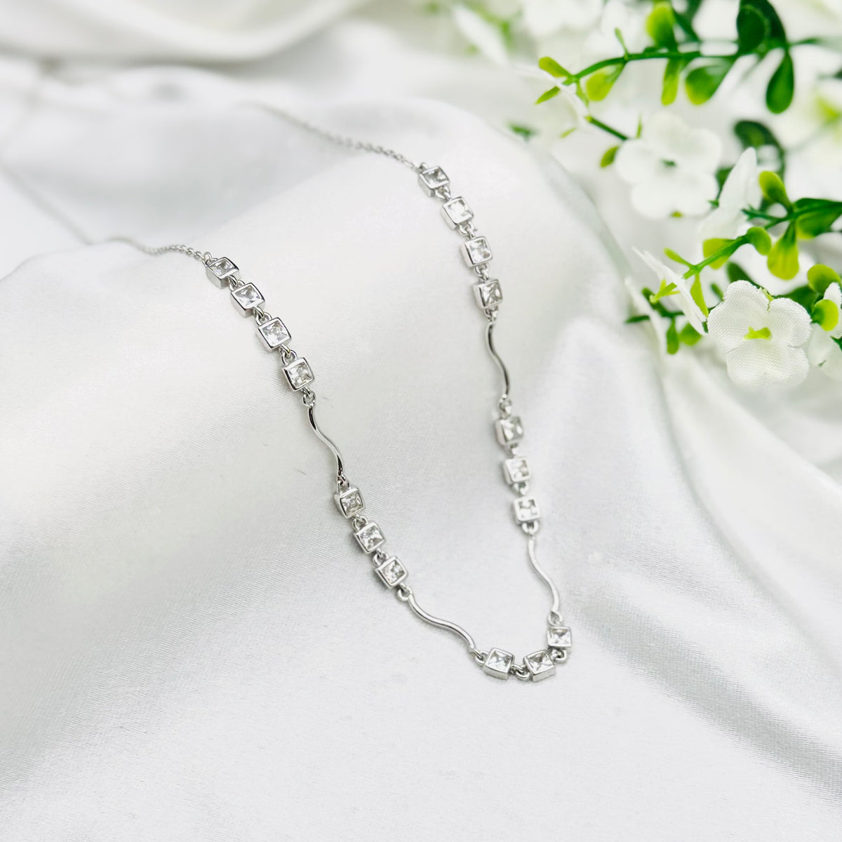 Women 925 Silver Tennis Style Necklace With Stars WTN07