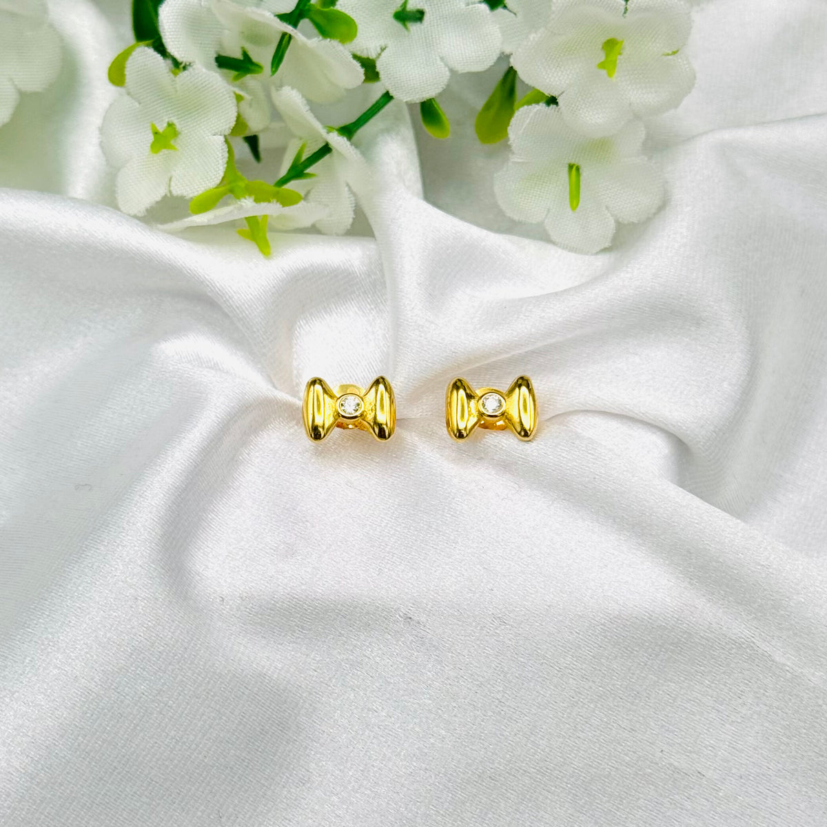 Women Earrings with 22k Gold Plating WGE17