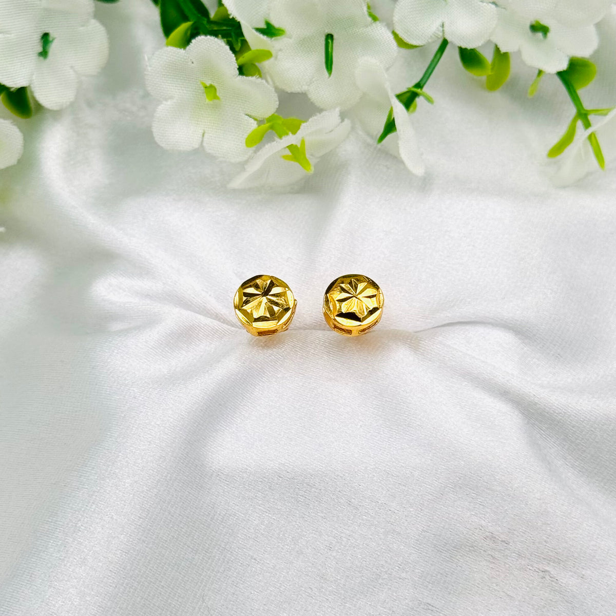 Women Earrings with 22k Gold Plating WGE24