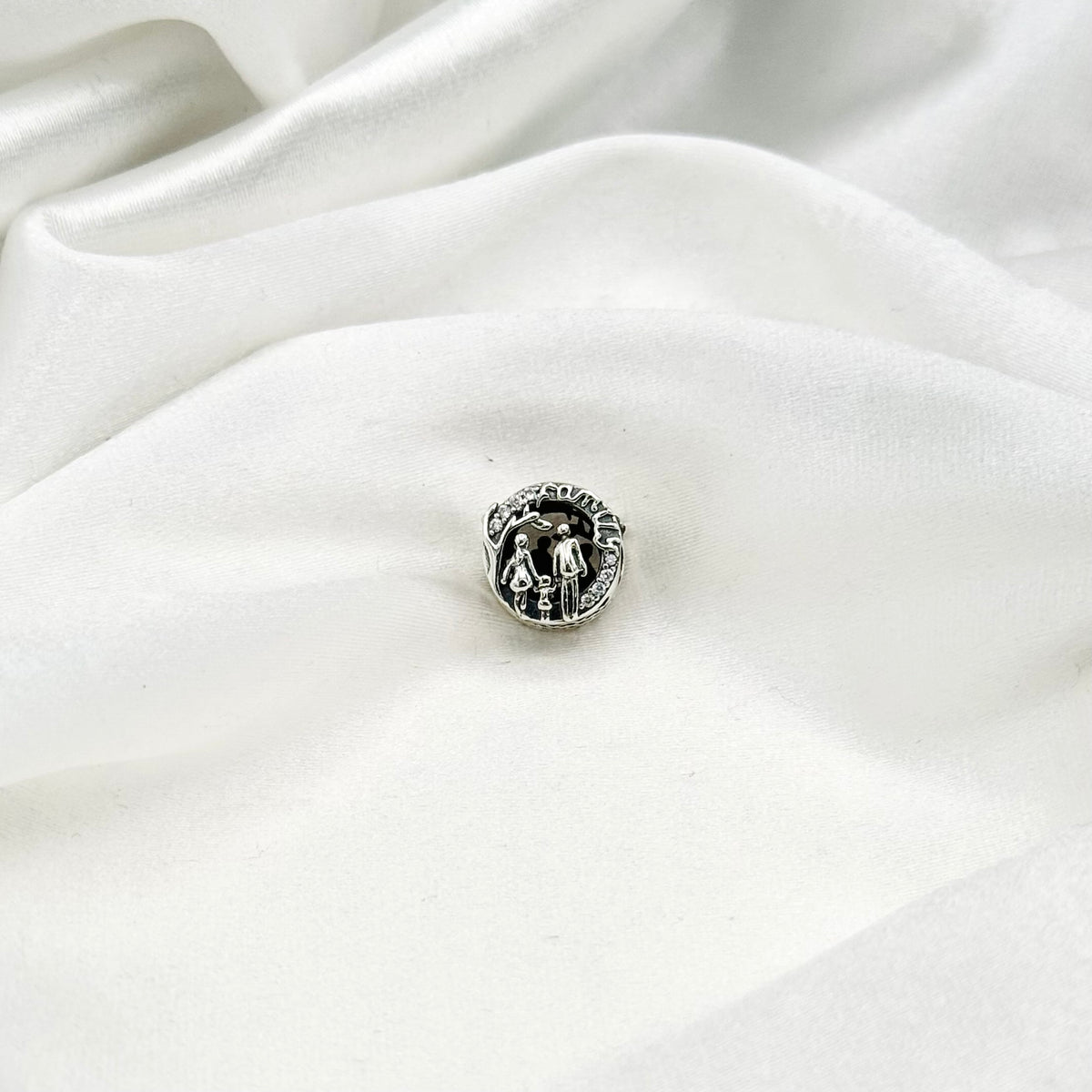 Pandora Family Charm in Sterling Silver PDC177