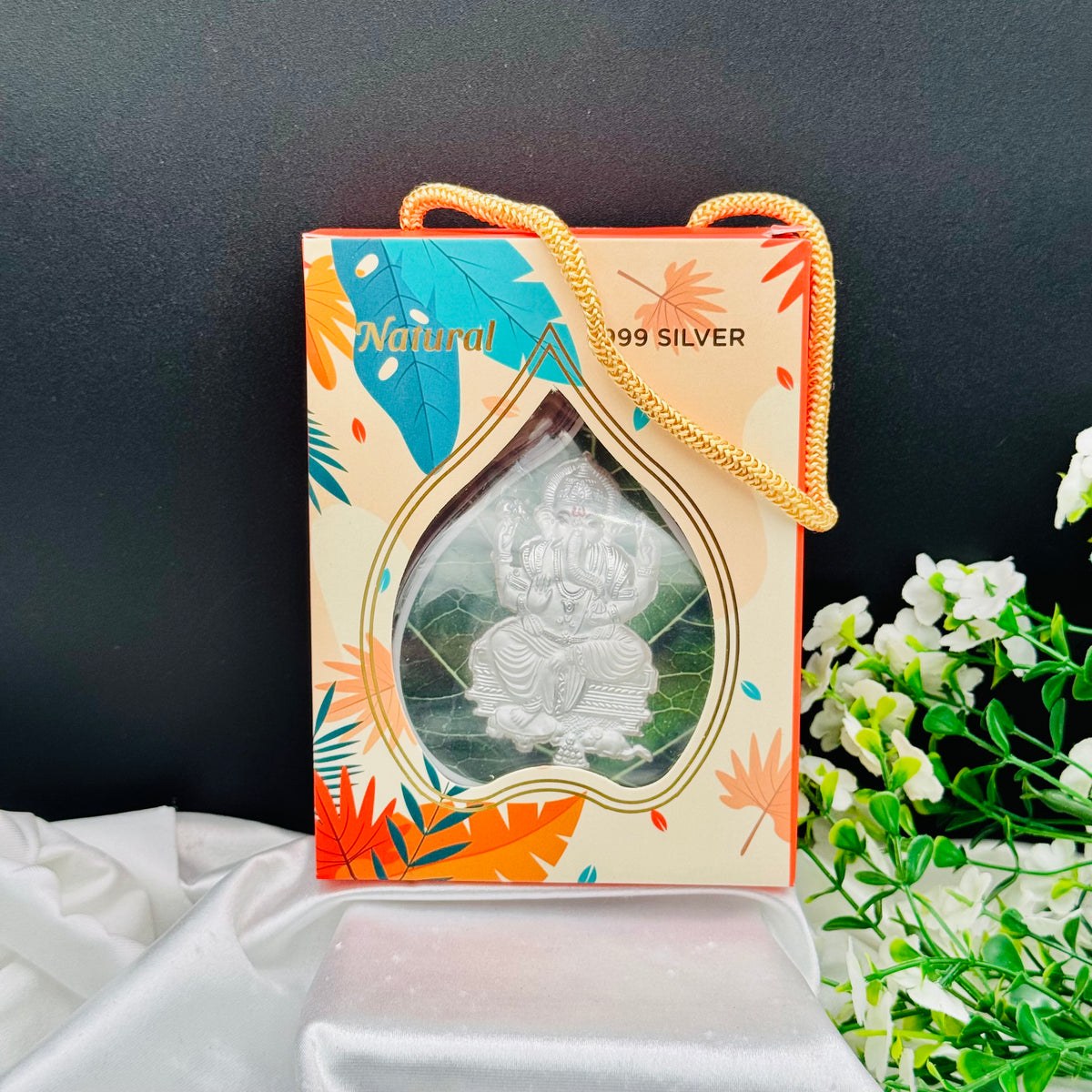 Ganesh Ji Leaf Frame in 999 Silver PSF09