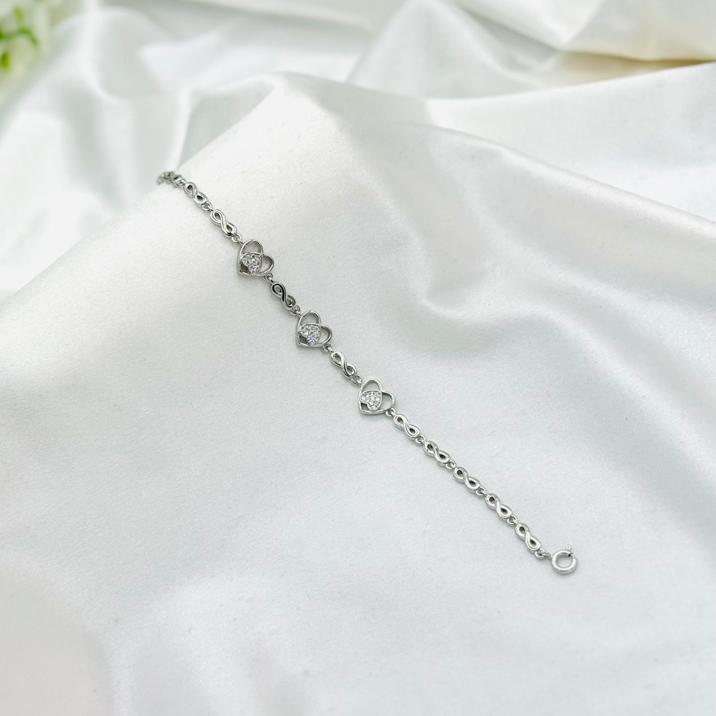 Silver Chain Bracelet For Women In Sterling Silver WBI23