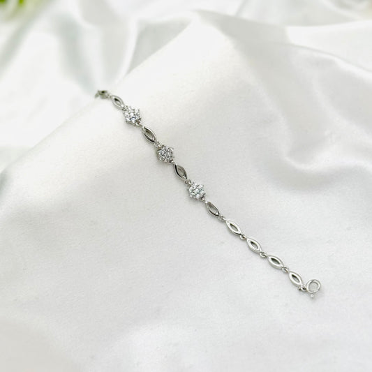Silver Chain Bracelet For Women In Sterling Silver WBI25