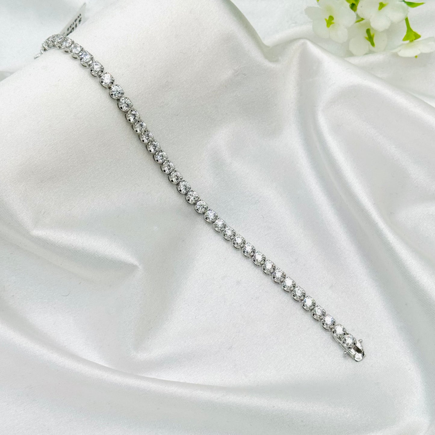 Round Tennis Bracelet with Moissanites In 925 Sterling Silver WBT32