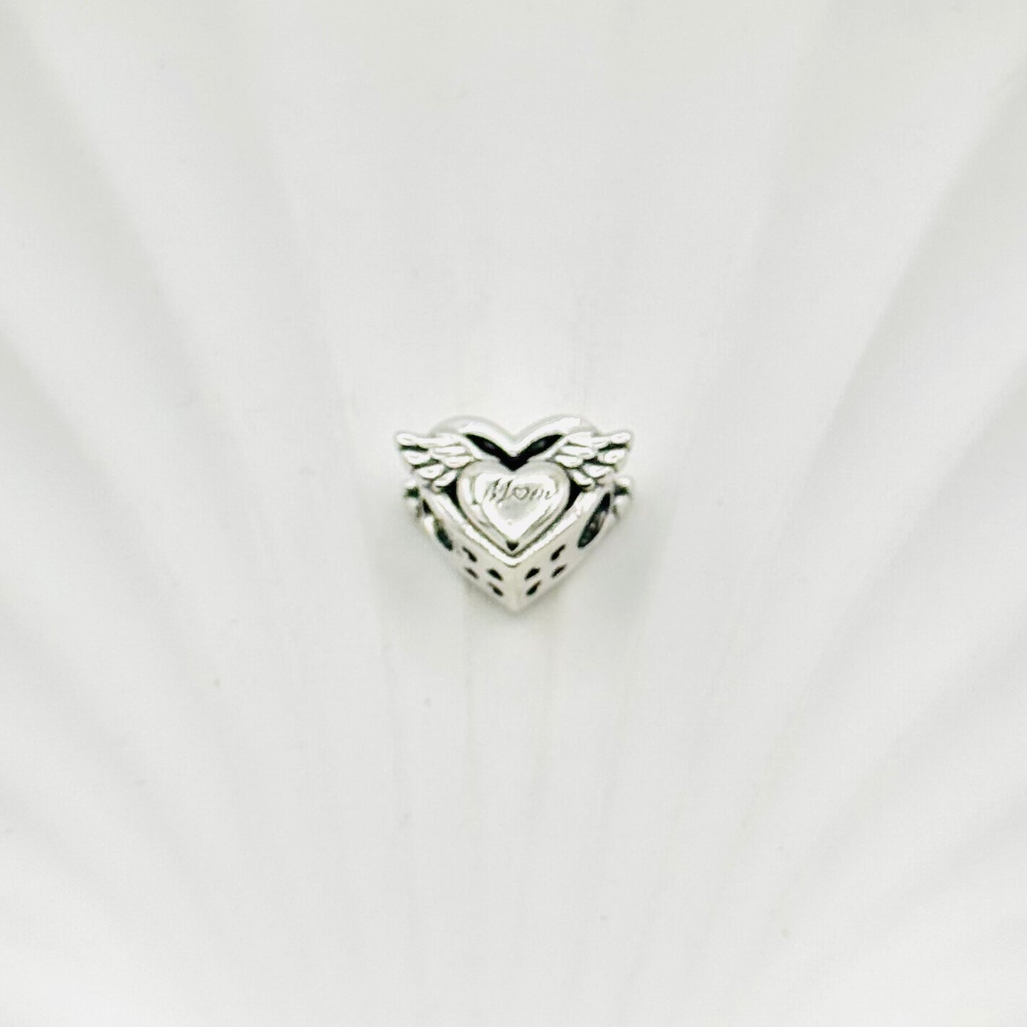 Mom Wings heart Pandora 925 Sterling Silver Charm PDC16