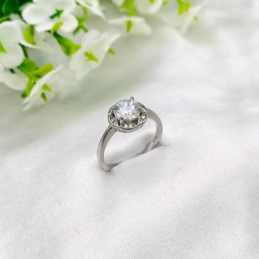 Women Silver Round Cut Ring WRI02