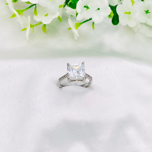 Women Square cut Silver Ring WRI15