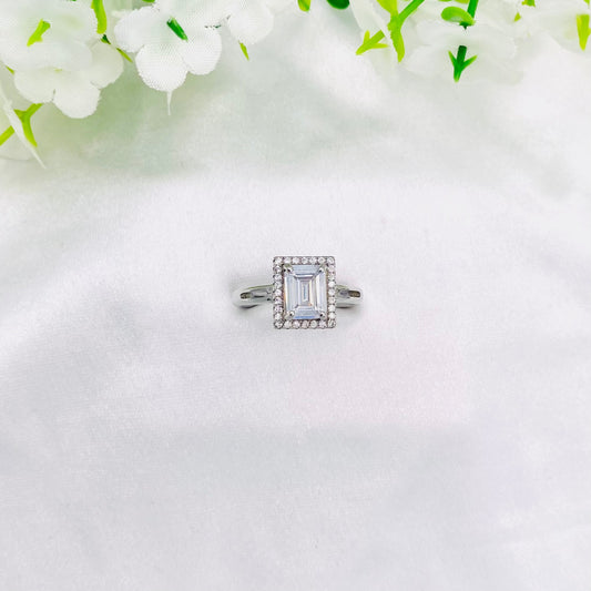 Women Emerald shaped Silver Ring WRI36