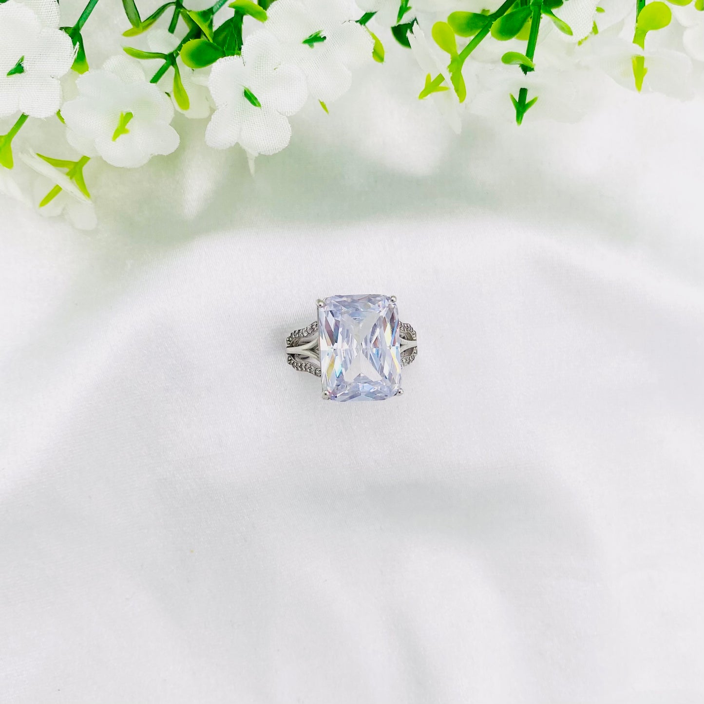 Women Cushion-cut silver Ring WRI68