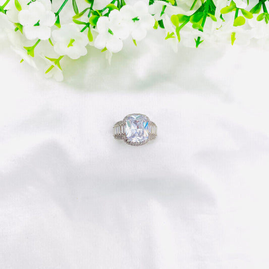 Women Chunky Solitaire Silver Ring WRI99