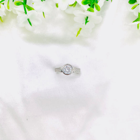 Women Round Solitaire Ring WRI122