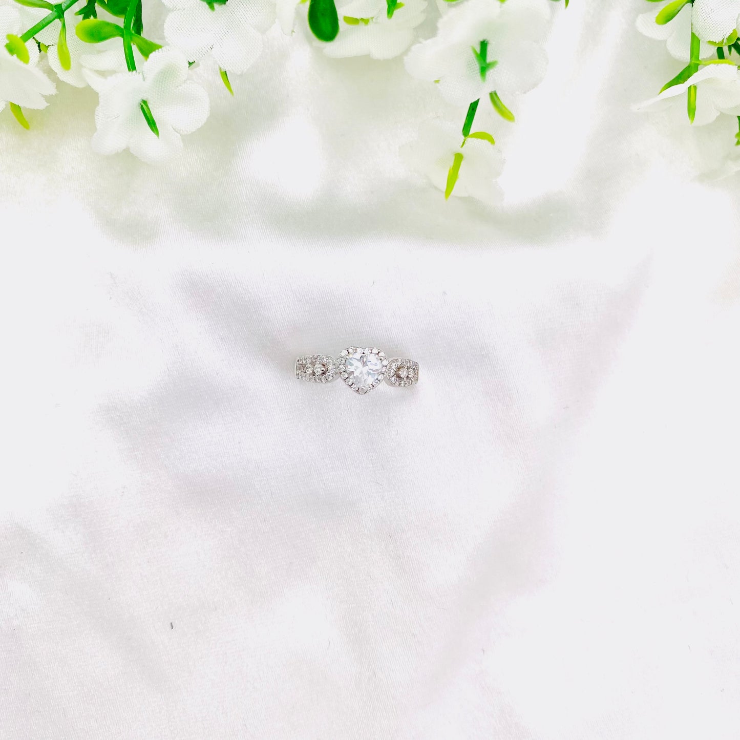 Women Heart Solitaire Silver Ring WRI126