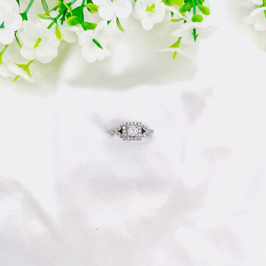 Women Silver Ring WRI159