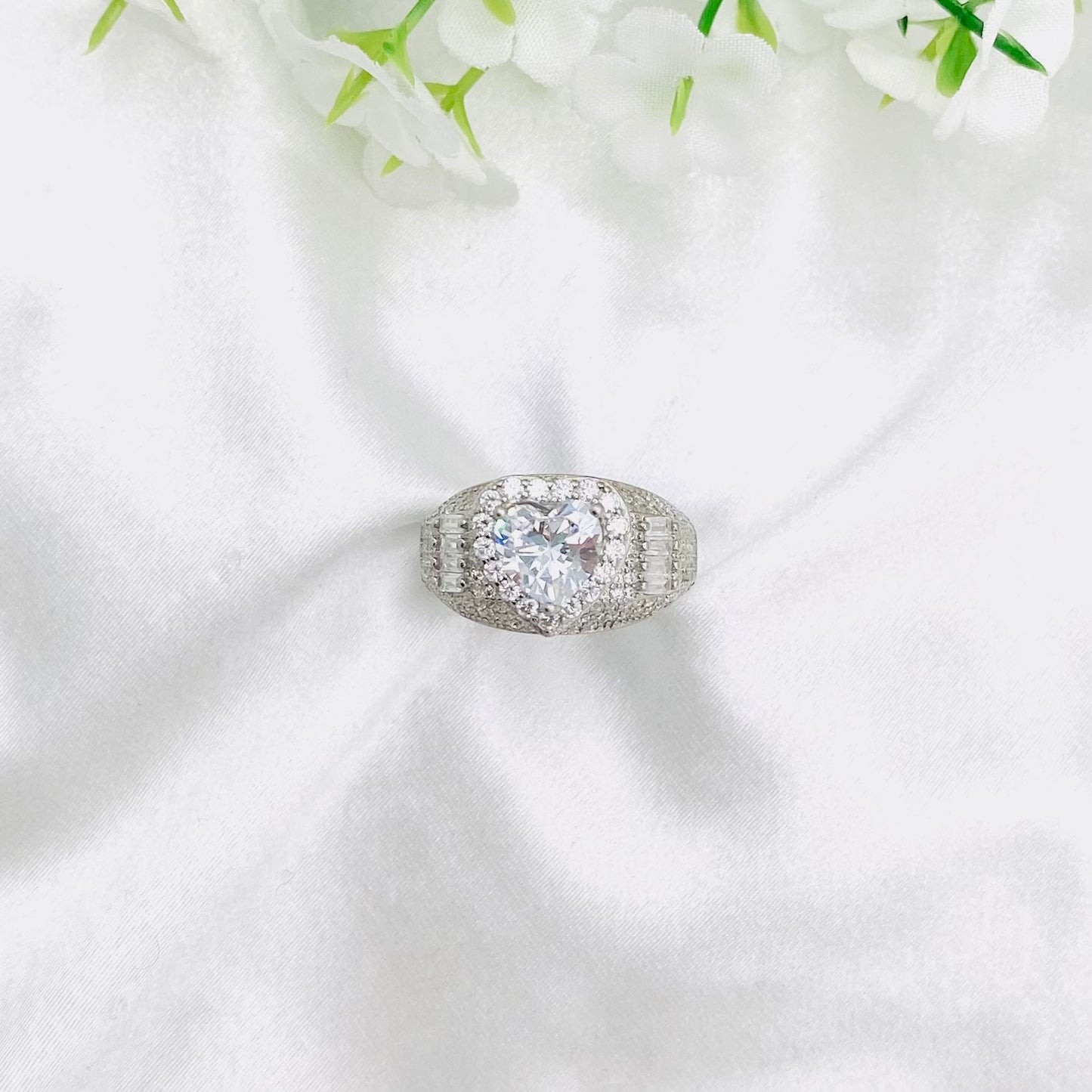 Women Cocktail Heart Solitaire Silver Ring WRI173