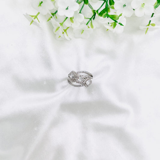 Women Silver Stylish Ring WRI199