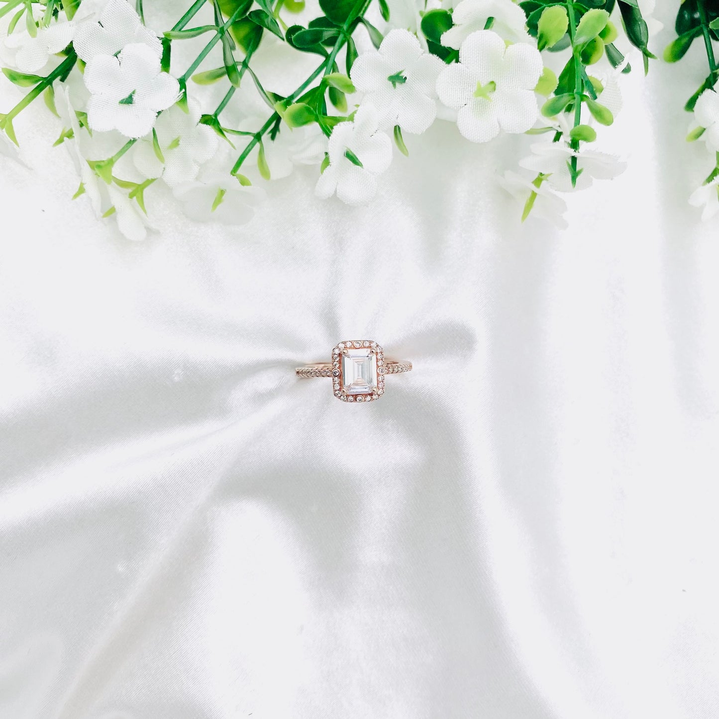 Women Rosegold solitaire Silver Ring WRI196