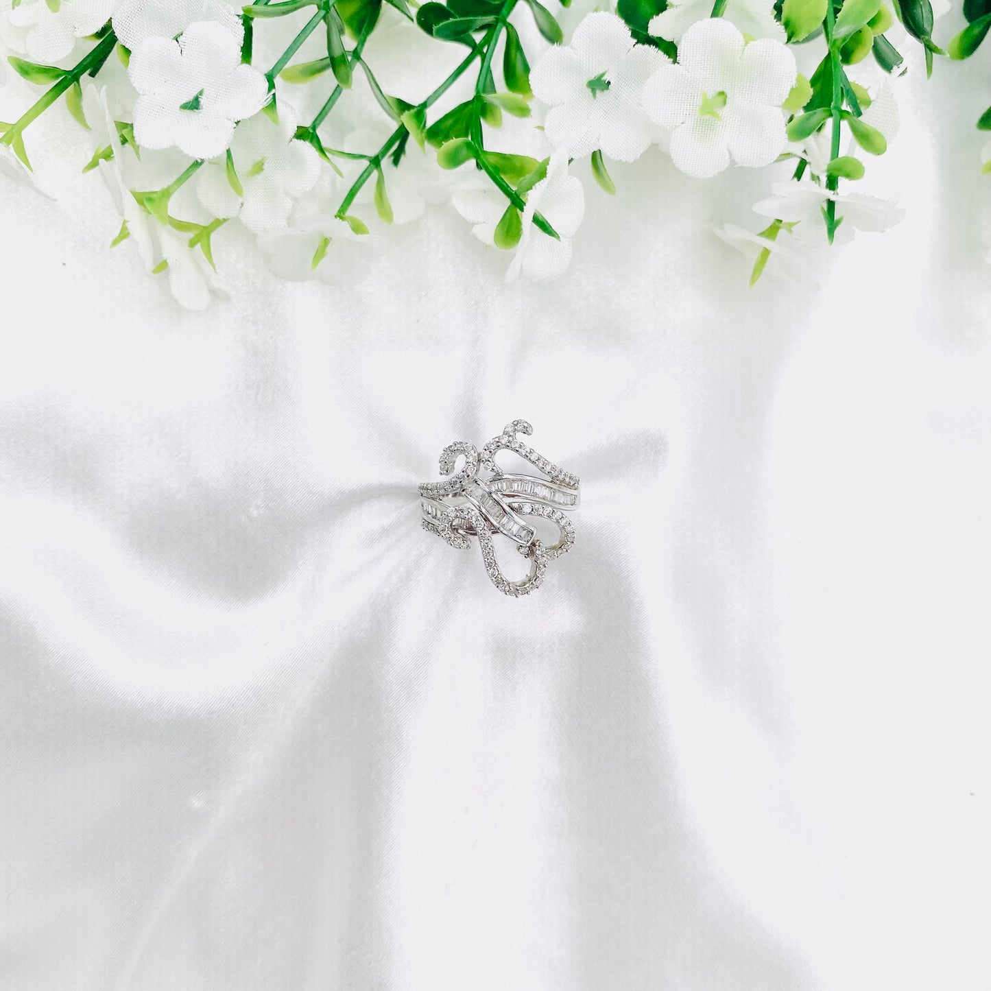 Women Cocktail Silver Ring WRI196