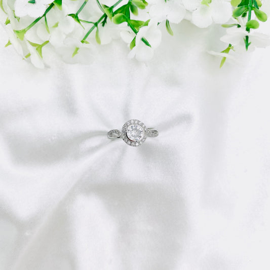 Women Round Solitaire Silver Ring WRI191