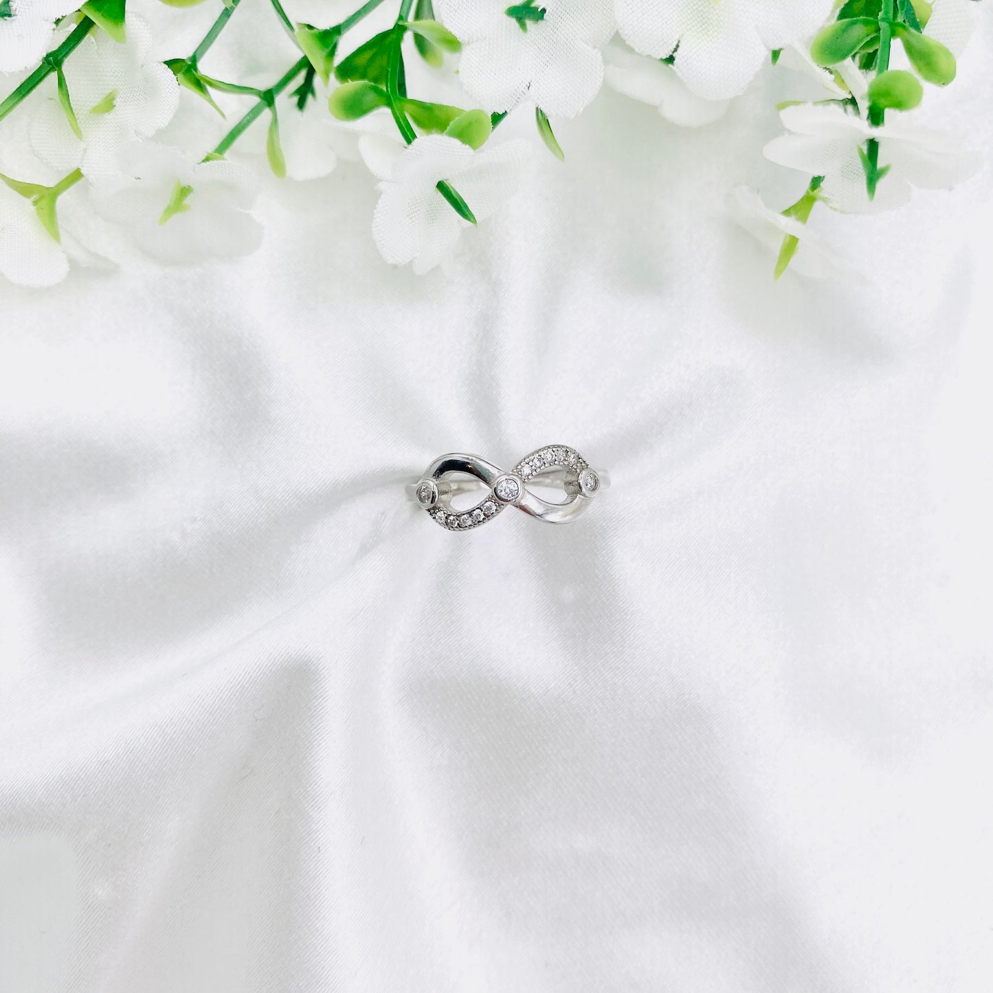 Women Infinity Silver Ring WRI185