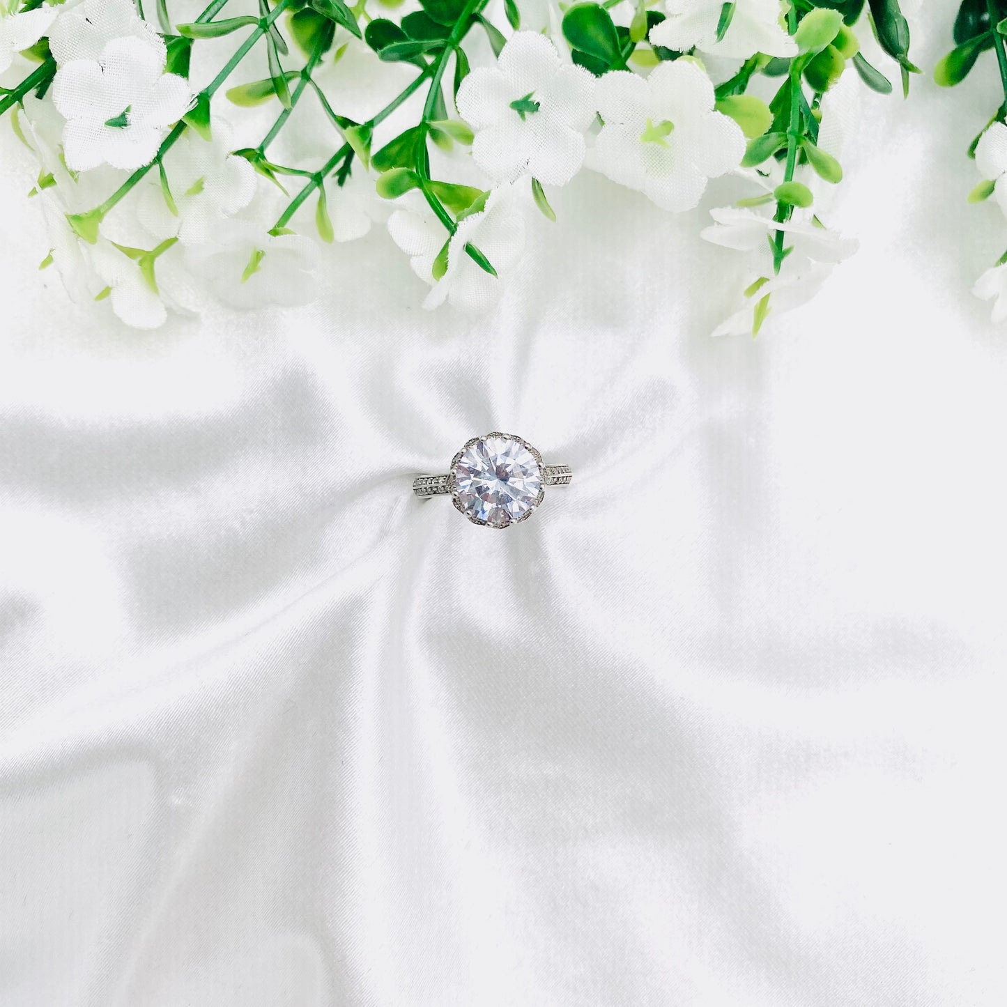 Women Solitaire Silver Ring WRI179