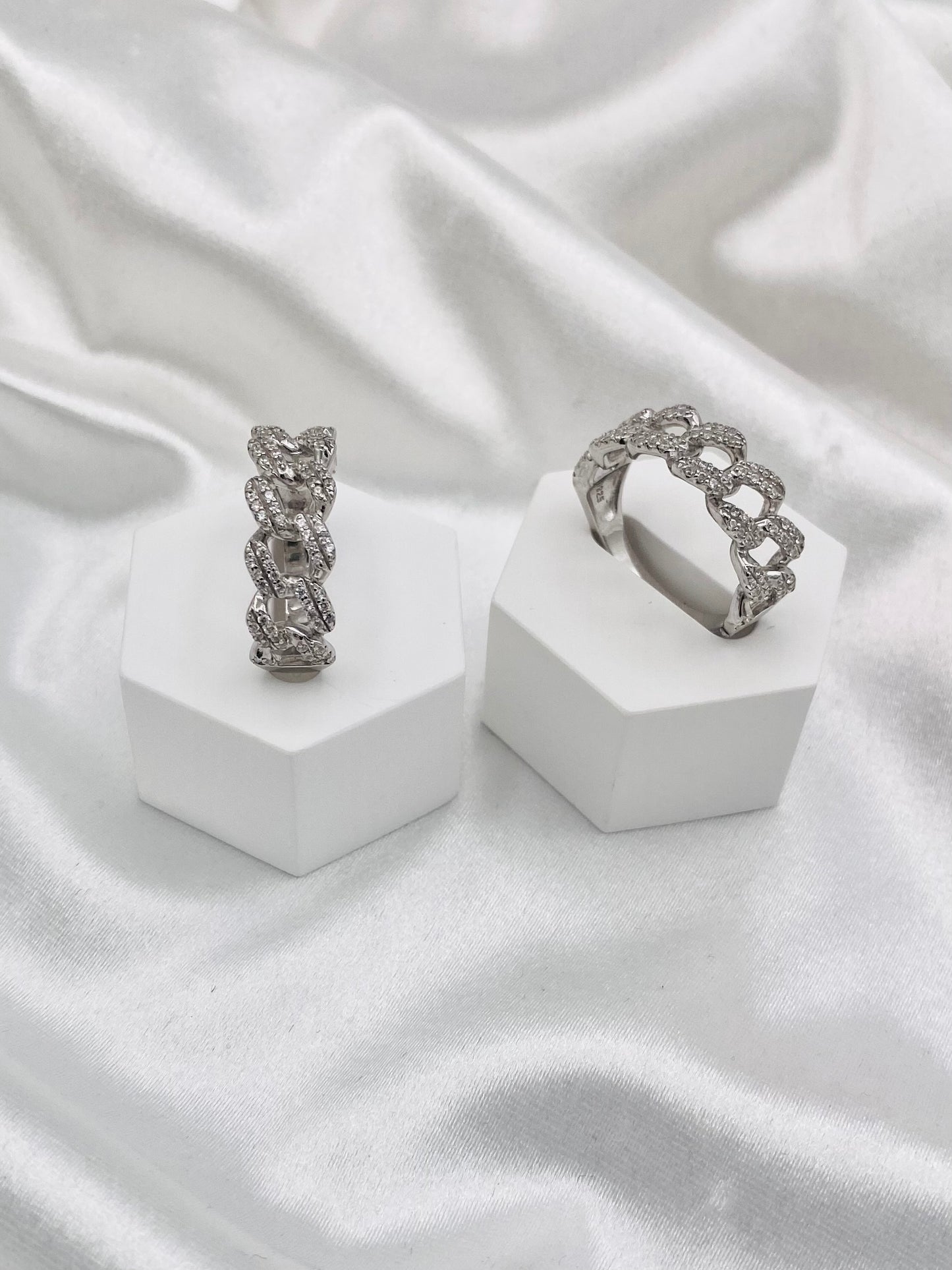 Unisex Cuban Link Iced-Out Moissanite Sterling Silver Ring UR15