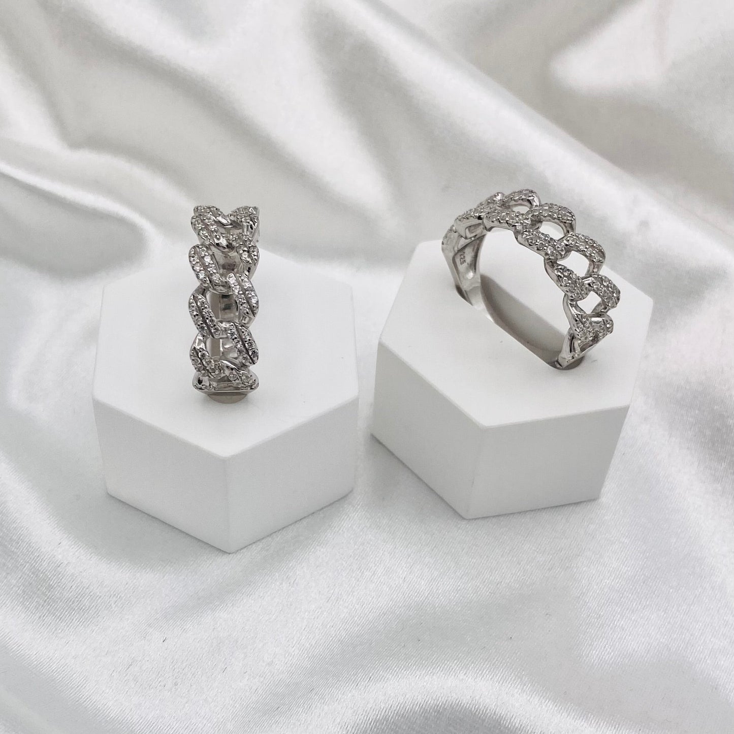 Unisex Cuban Link Iced-Out Moissanite Sterling Silver Ring URS15