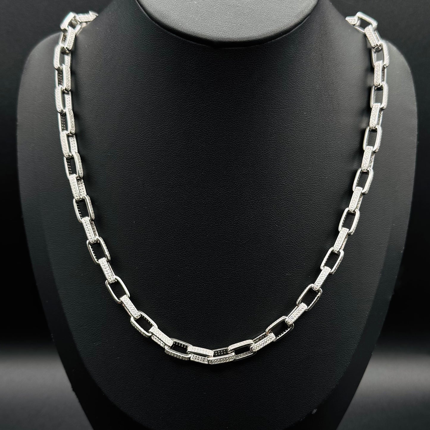 Mens 925 Sterling Silver Icedout Cable link Chain MCI12