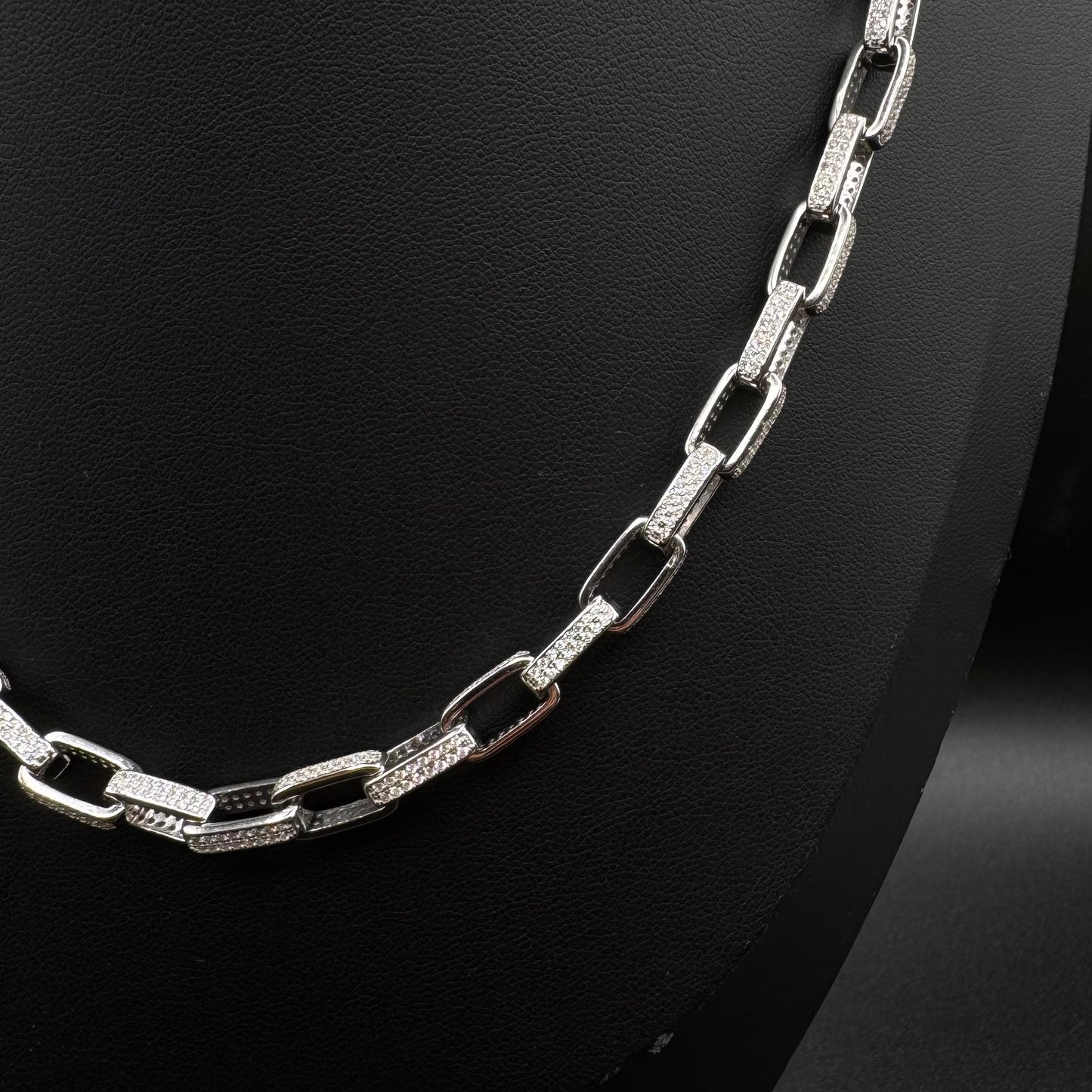 Mens 925 Sterling Silver Icedout Cable link Chain MCI12