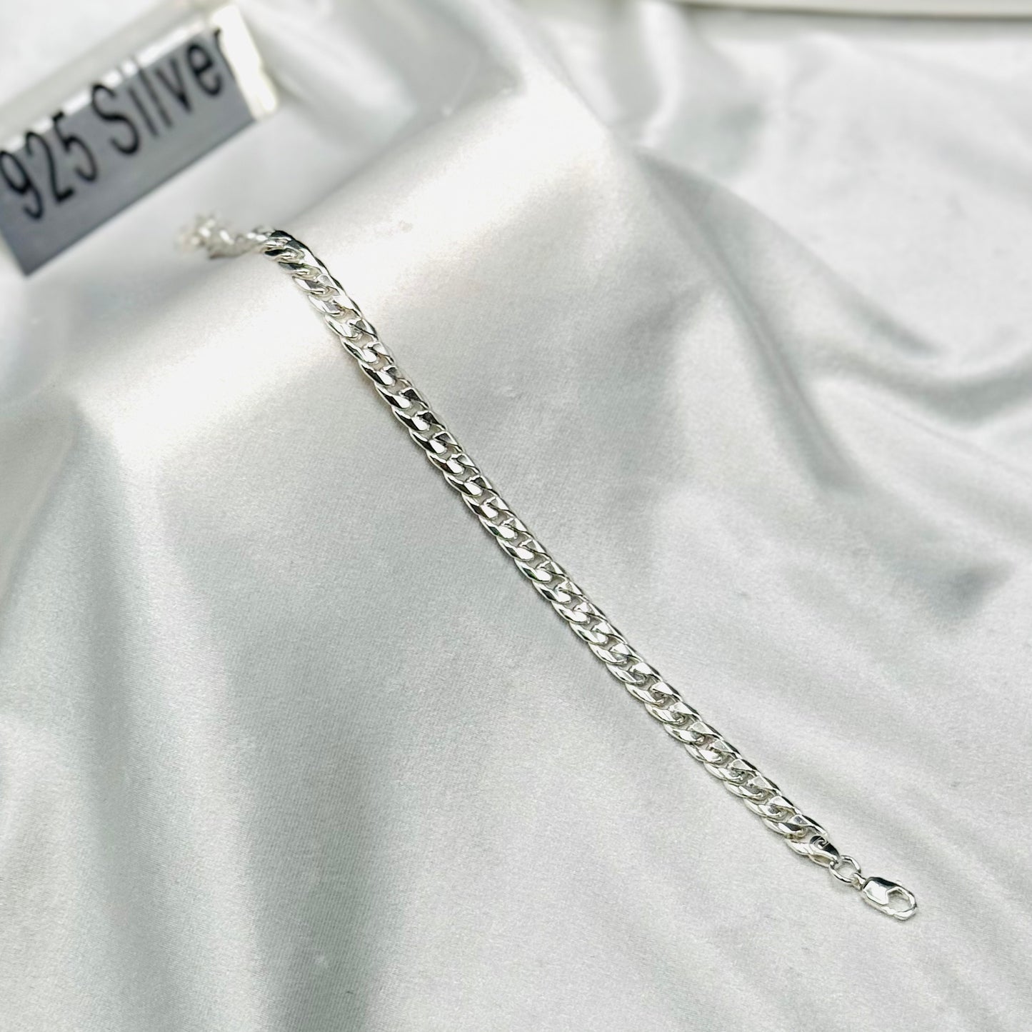 Mens Classic Curb Silver Bracelet MBP12