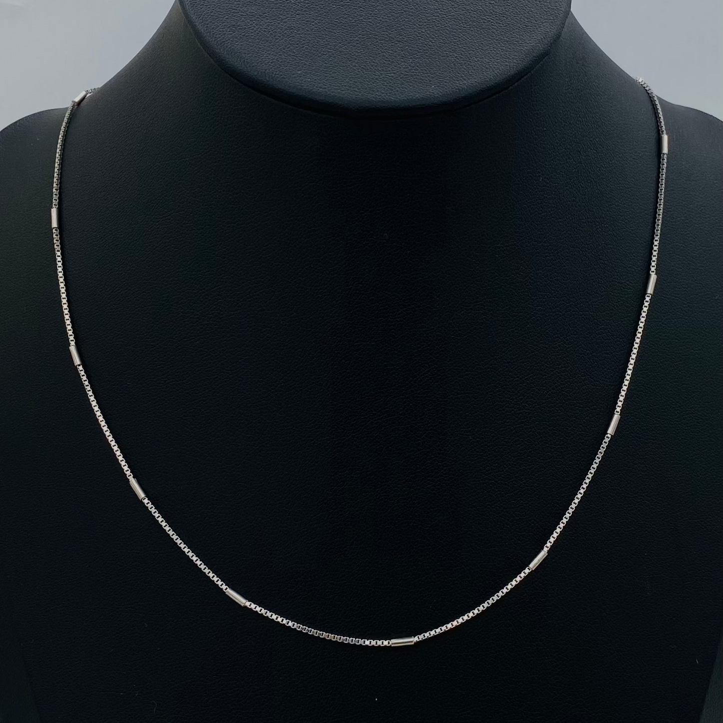 Women Cylindrical box Sterling Silver Chain WCS10