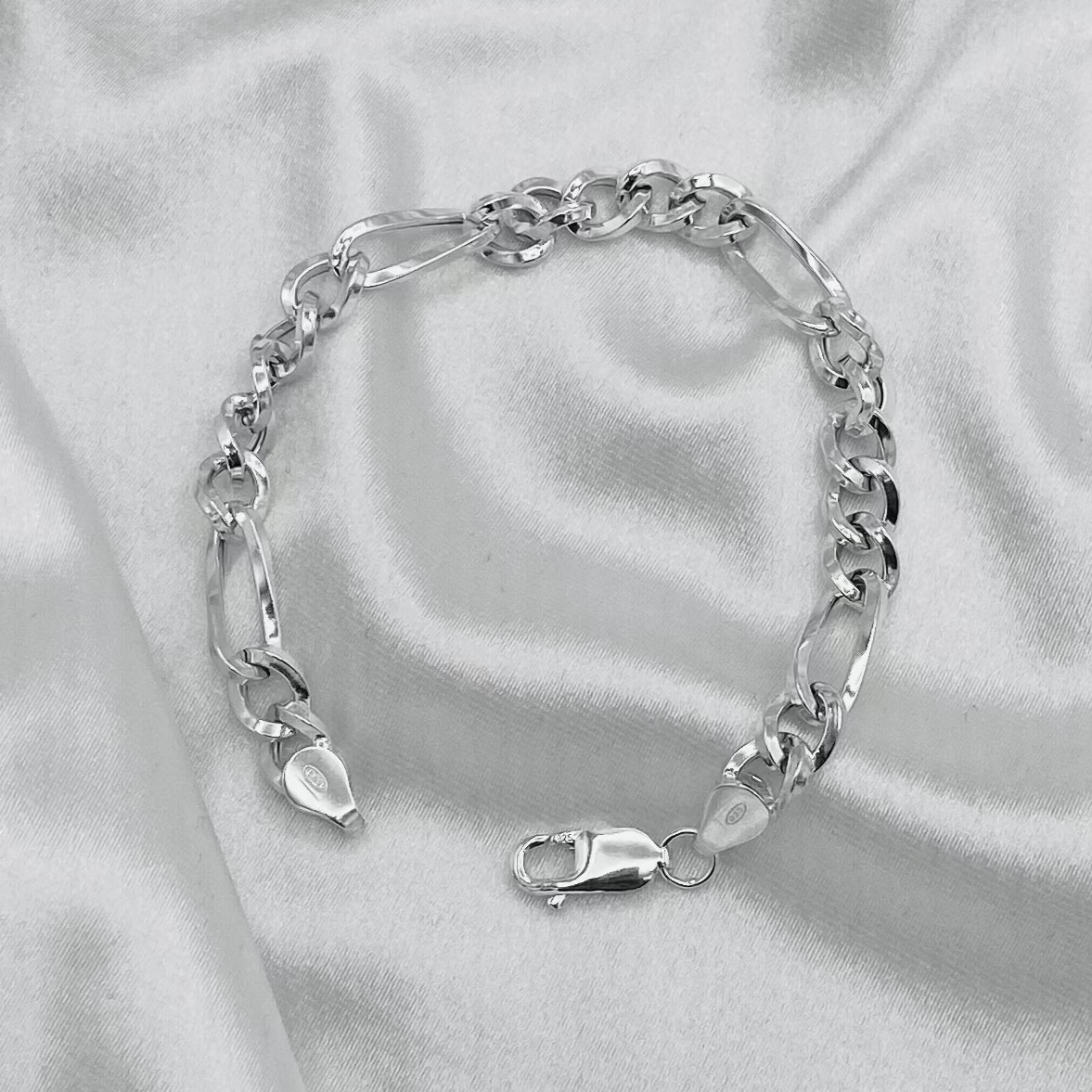 Mens Rounded Cuban Link Bracelet MBP17