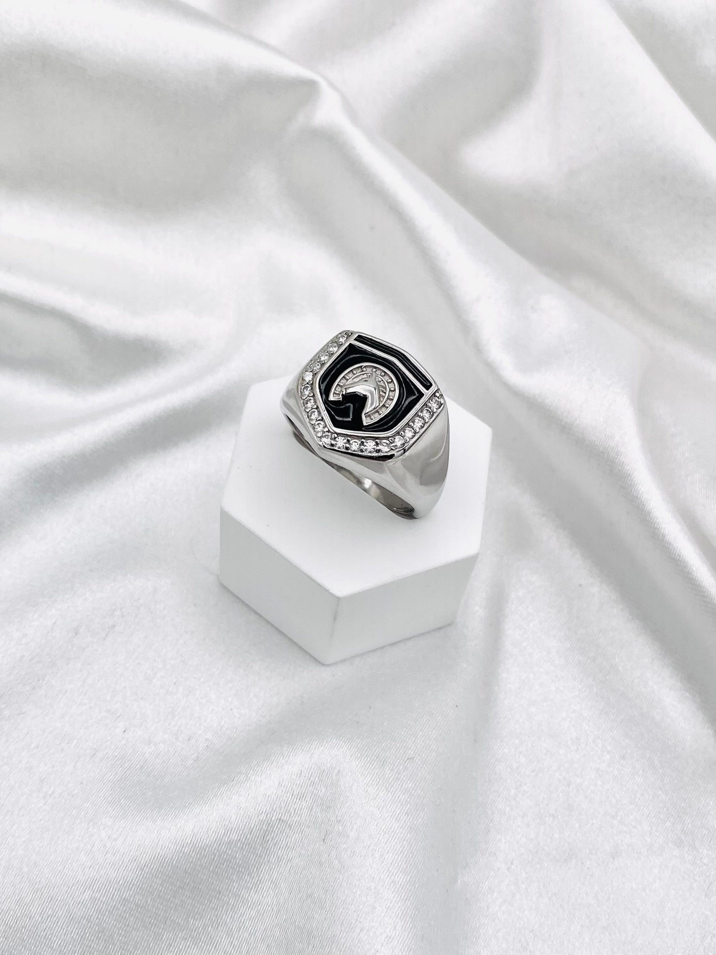Mens Horse-shoe Black Enamel Ring MRB17