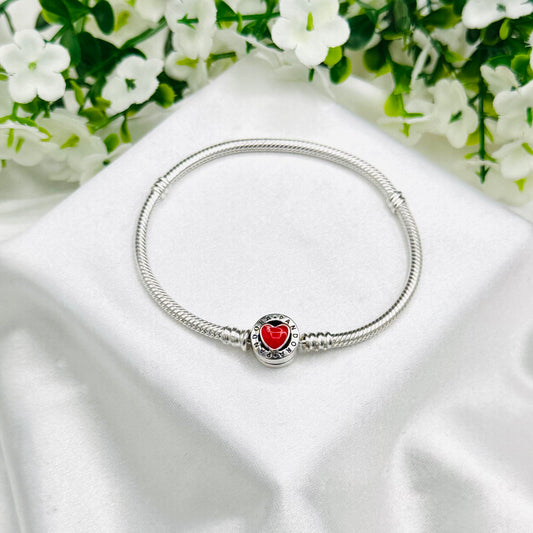 Pandora Moments Armband mit rotem Emaille-Herz, Schlangenkette aus 925er Sterlingsilber PDB11