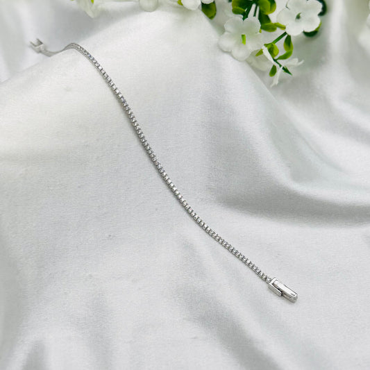 WBT14 Women Tennis Bracelet With Single Solitaire In 925 Sterling Silver