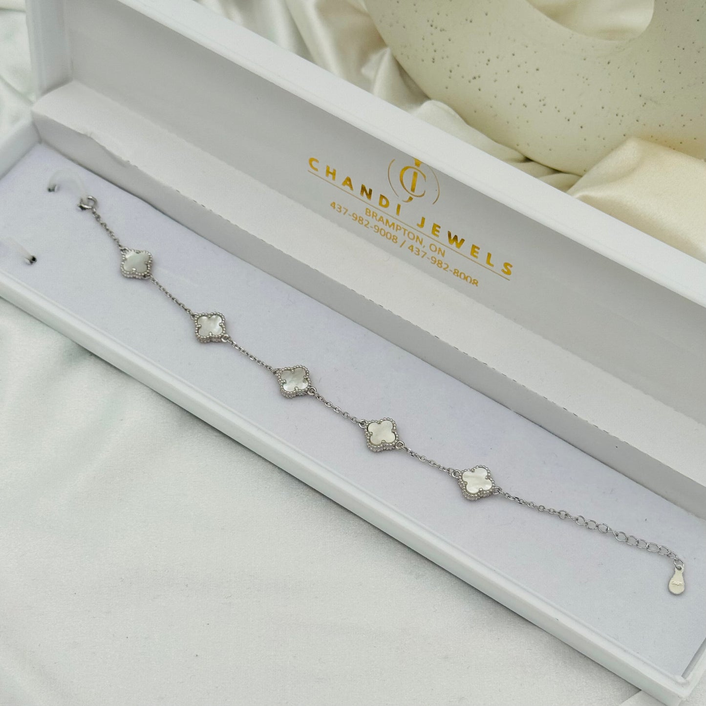 Women All White Van Cleef 5 Clover Bracelet In Sterling Silver WBV19