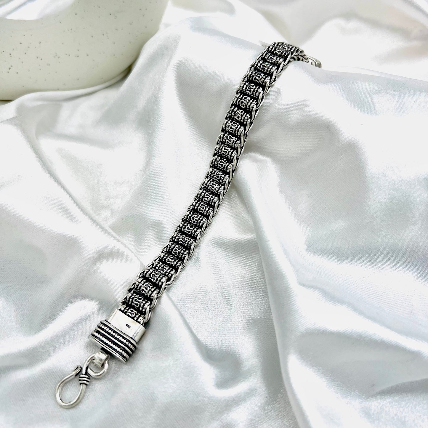Men's Artisan Oxidized 925 Silver Bracelet –Vintage Retro Style MBO02