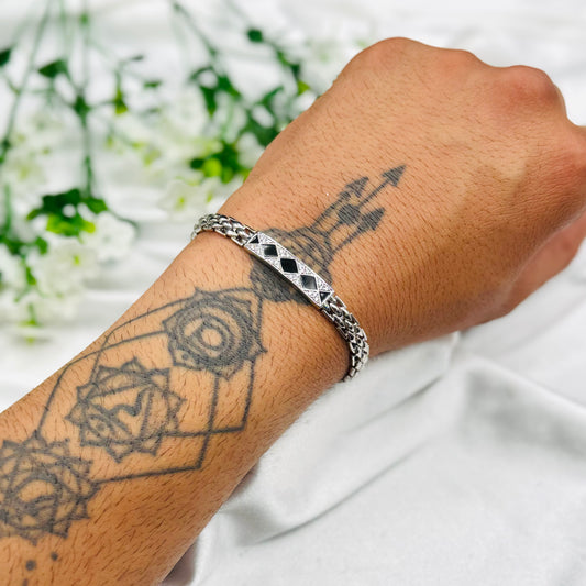 Herrenarmband aus 925er Silber mit schwarzer Emaille & Steinen MBI33