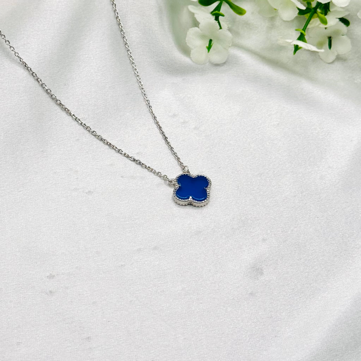 Vancleef Blue Clover Silver Necklace WNV04