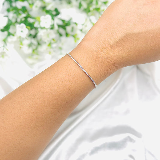 WBT14 Women Tennis Bracelet With Single Solitaire In 925 Sterling Silver