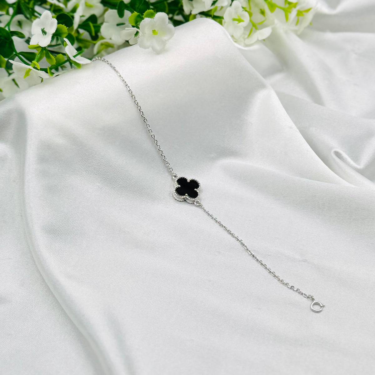 Vancleef Black Clover Sterling Silver Bracelet WBV02
