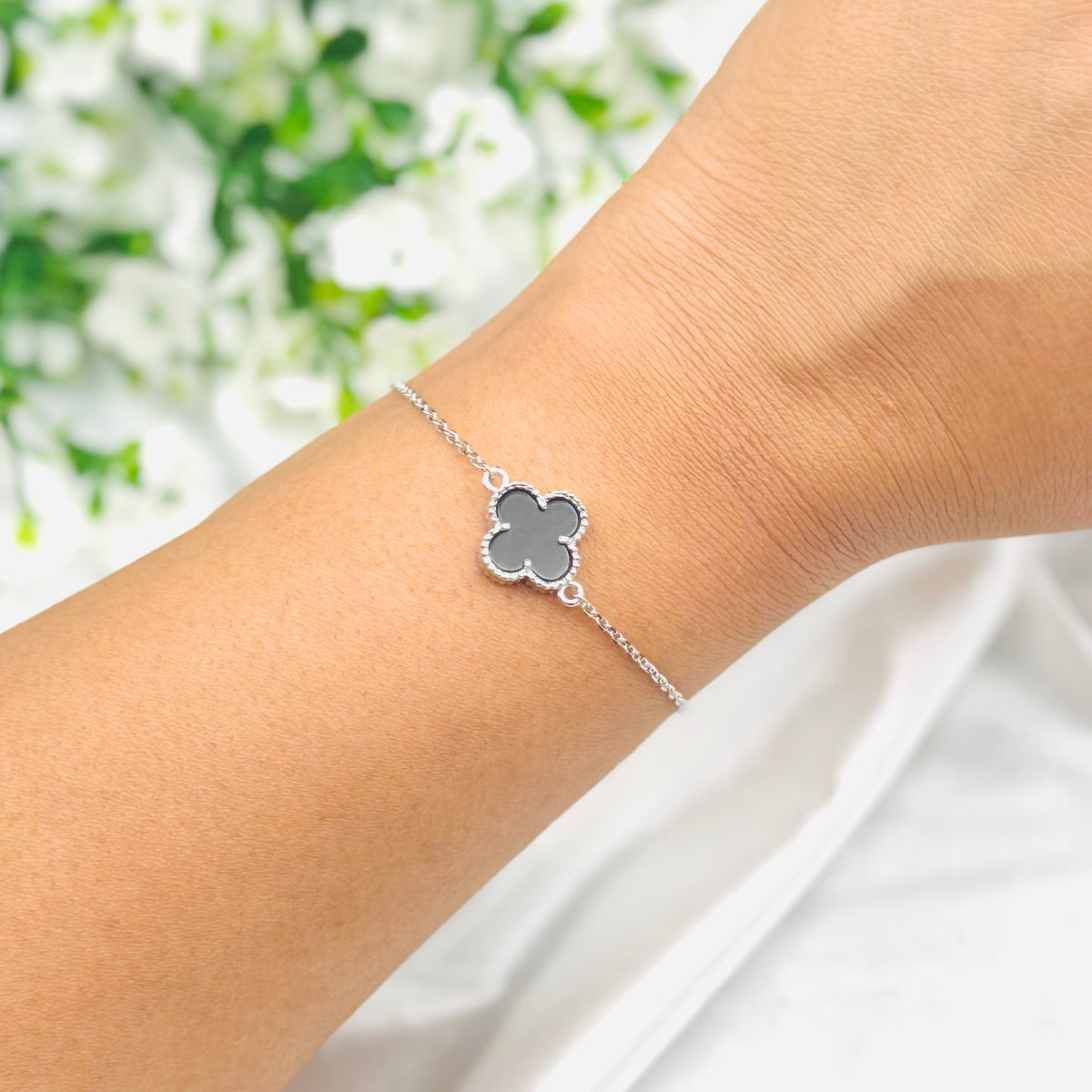 Vancleef Black Clover Sterling Silver Bracelet WBV02
